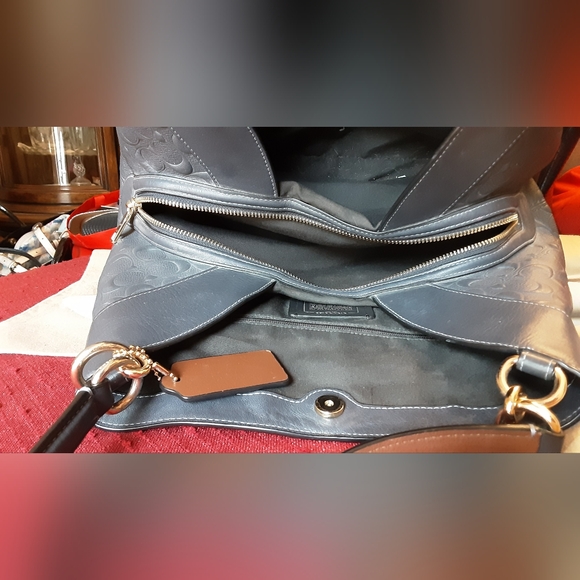 EUC Coach Lexy Signature - Picture 6 of 14